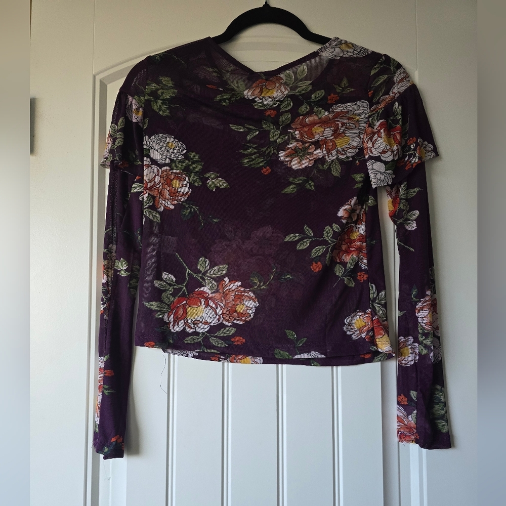 NWT Haute Monde Sheer Floral Blouse Top M Purple Romantic Ruffle Lightweight - Picture 7 of 10